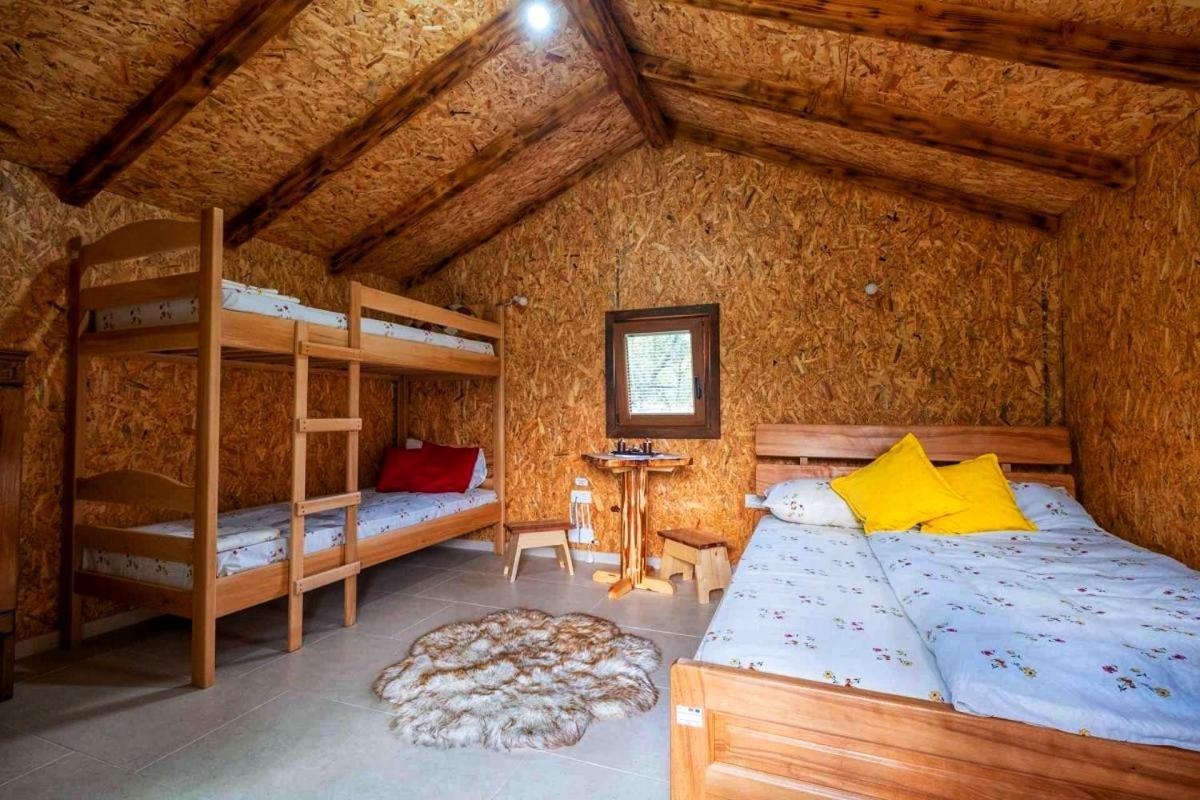 Holiday Bungalows & Food Плав Екстериор снимка