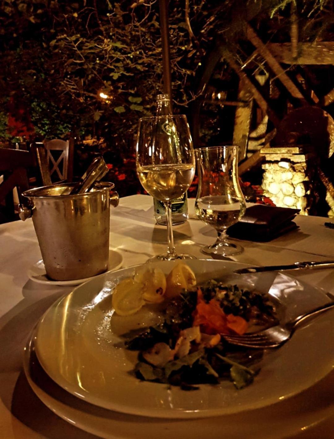 Holiday Bungalows & Food Плав Екстериор снимка