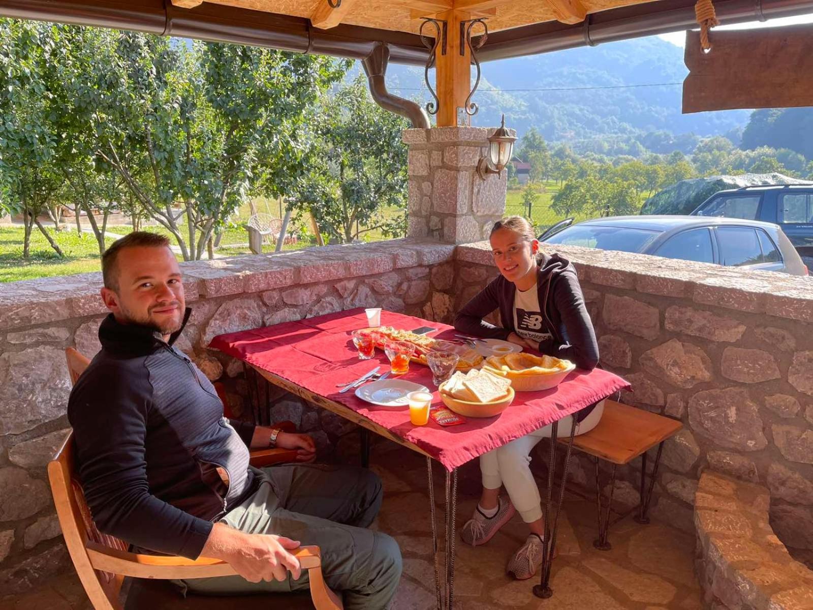 Holiday Bungalows & Food Плав Екстериор снимка