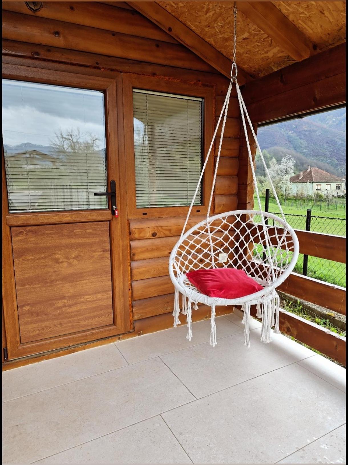 Holiday Bungalows & Food Плав Екстериор снимка